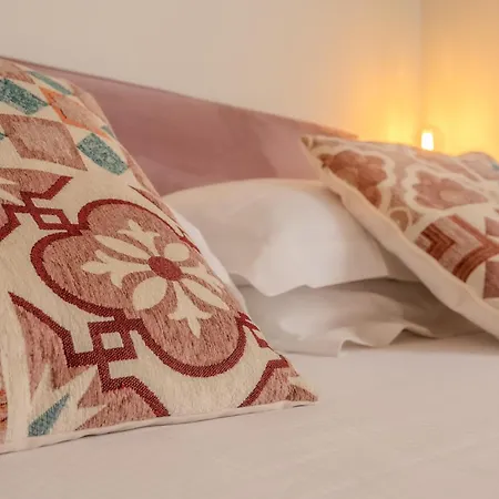 Sofora Bed & Breakfast 3*